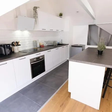 Stay Near The Magic 6 Persons Apartment, 1 -Minute Walk To Mulhouse Christmas Market! Exterior photo