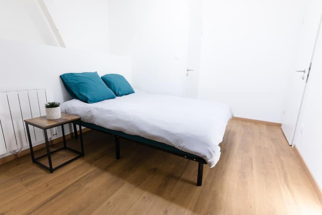 Near The Magic 6 Persons Apartment, 1 -minute Walk To Christmas Market! * Mulhouse